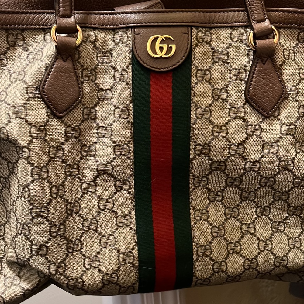 100% Authentic Gucci Tote - Picture 2 of 3